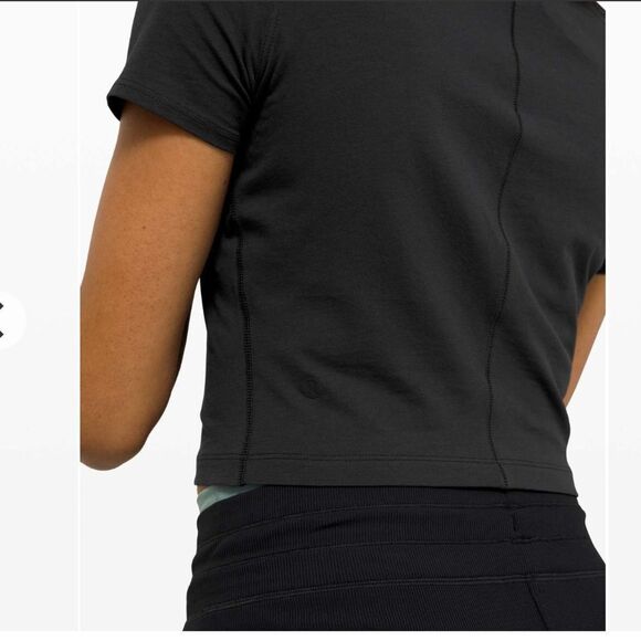 BNWOT Lululemon Kitsilano Mock Neck Tee - size 2 - Picture 6 of 6